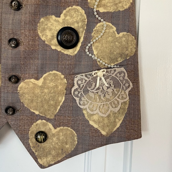 Vintage Cottagecore Handmade Vest – Heart & Lace Embellished – Small (XS-S-M) - Picture 2 of 8